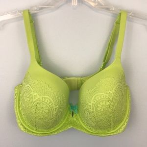 Victoria’s Secret Body by Victoria lined demi bra